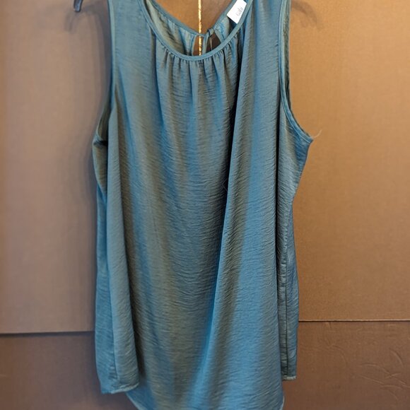 CAbi #3789 Mist Sleeveless Tank Top Blouse - size XL - Picture 3 of 3